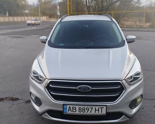 Форд Эскейп 2017 в Немирове на Automoto.ua Серый Форд Эскейп, объемом двигателя 1.5 л и пробегом 118 тыс. км за 14000 $, фото 9 на Automoto.ua