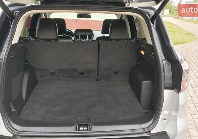 Сірий Форд Ескейп, об'ємом двигуна 2 л та пробігом 220 тис. км за 12700 $, фото 28 на Automoto.ua