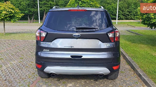 Сірий Форд Ескейп, об'ємом двигуна 2 л та пробігом 106 тис. км за 11500 $, фото 2 на Automoto.ua