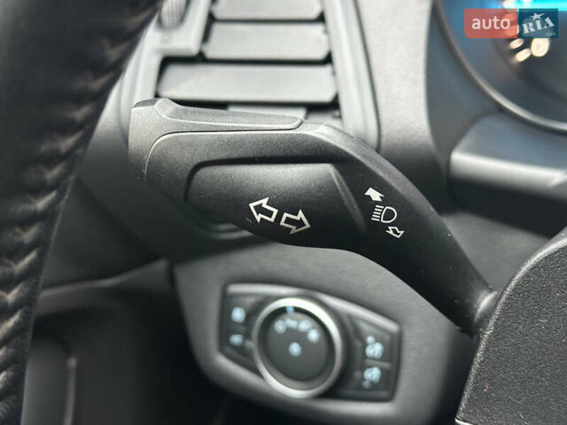 Серый Форд Эскейп, объемом двигателя 1.5 л и пробегом 102 тыс. км за 11500 $, фото 35 на Automoto.ua