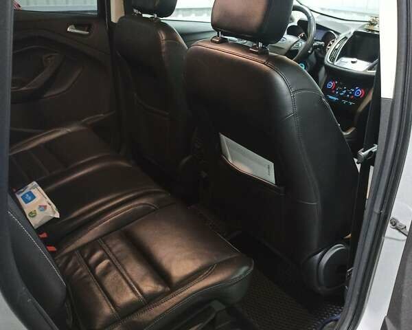 Серый Форд Эскейп, объемом двигателя 1.5 л и пробегом 182 тыс. км за 13800 $, фото 7 на Automoto.ua