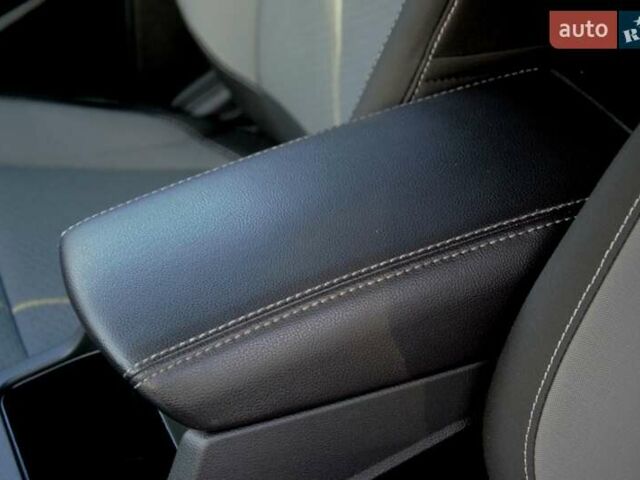 Сірий Форд Ескейп, об'ємом двигуна 2 л та пробігом 137 тис. км за 12900 $, фото 23 на Automoto.ua