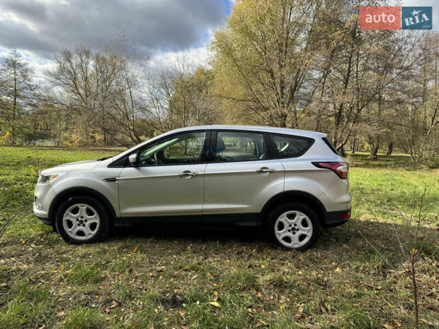 Форд Эскейп 2017 в Белой Церкве на Automoto.ua Серый Форд Эскейп, объемом двигателя 2.5 л и пробегом 195 тыс. км за 12600 $, фото 19 на Automoto.ua