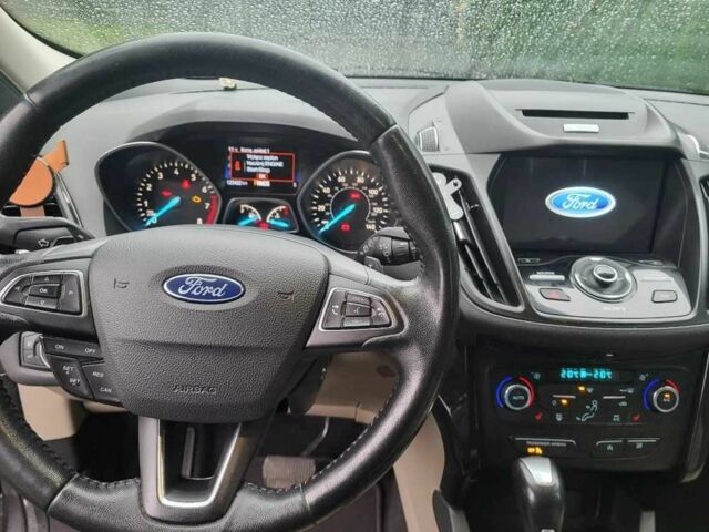 Серый Форд Эскейп, объемом двигателя 2 л и пробегом 123 тыс. км за 9800 $, фото 15 на Automoto.ua