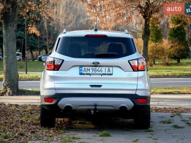 Сірий Форд Ескейп, об'ємом двигуна 2 л та пробігом 137 тис. км за 12900 $, фото 10 на Automoto.ua