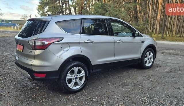 Сірий Форд Ескейп, об'ємом двигуна 1.5 л та пробігом 226 тис. км за 10300 $, фото 6 на Automoto.ua