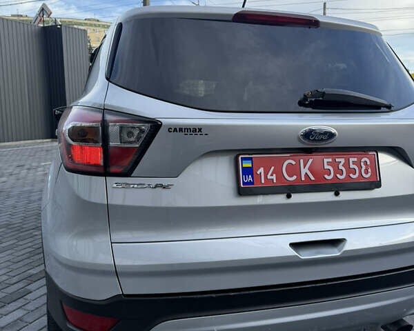 Серый Форд Эскейп, объемом двигателя 1.5 л и пробегом 167 тыс. км за 13000 $, фото 14 на Automoto.ua