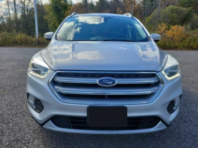 Сірий Форд Ескейп, об'ємом двигуна 2 л та пробігом 68 тис. км за 9000 $, фото 1 на Automoto.ua