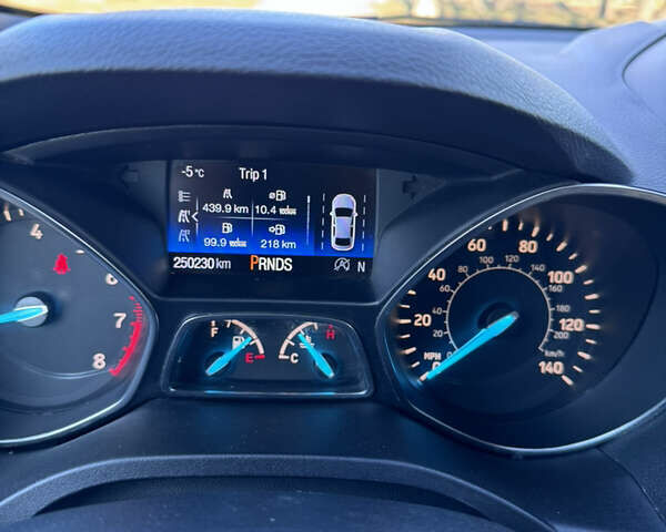 Серый Форд Эскейп, объемом двигателя 2 л и пробегом 249 тыс. км за 13500 $, фото 47 на Automoto.ua