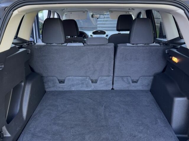 Сірий Форд Ескейп, об'ємом двигуна 2 л та пробігом 138 тис. км за 9600 $, фото 7 на Automoto.ua