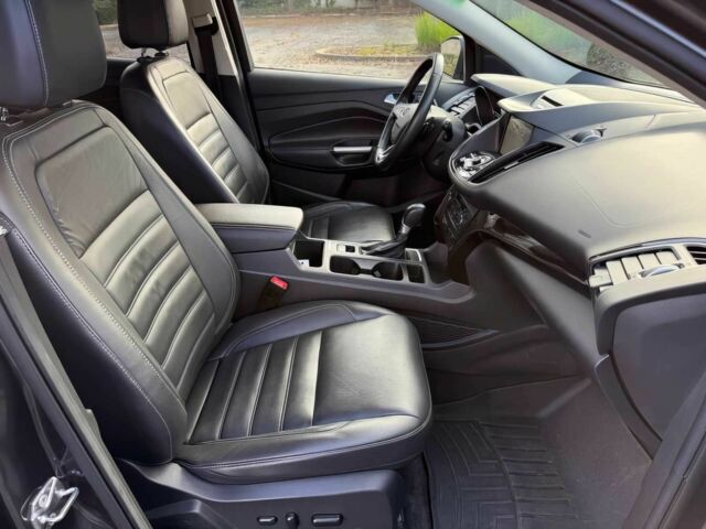 Сірий Форд Ескейп, об'ємом двигуна 2 л та пробігом 58 тис. км за 6300 $, фото 8 на Automoto.ua