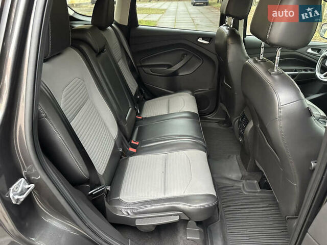Серый Форд Эскейп, объемом двигателя 1.5 л и пробегом 102 тыс. км за 11500 $, фото 24 на Automoto.ua