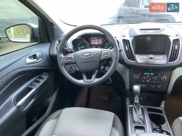 Серый Форд Эскейп, объемом двигателя 1.5 л и пробегом 118 тыс. км за 14690 $, фото 29 на Automoto.ua