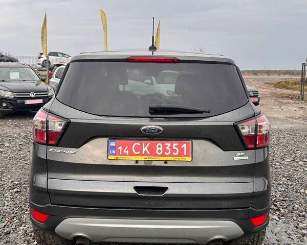 Серый Форд Эскейп, объемом двигателя 1.5 л и пробегом 195 тыс. км за 10699 $, фото 5 на Automoto.ua