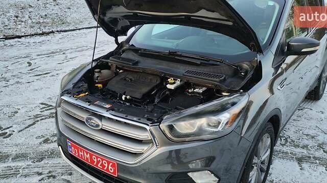 Серый Форд Эскейп, объемом двигателя 1.5 л и пробегом 205 тыс. км за 11999 $, фото 62 на Automoto.ua