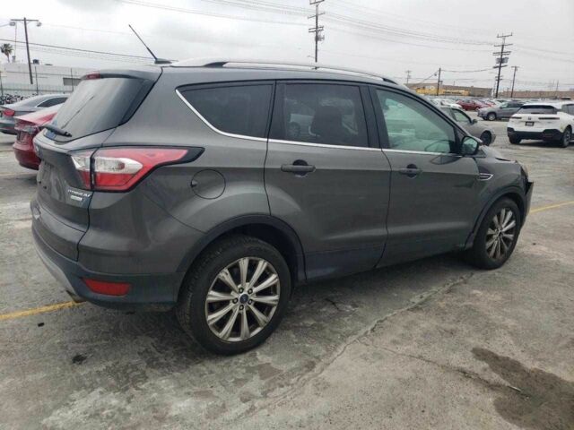 Форд Эскейп 2017 в Житомире на Automoto.ua Серый Форд Эскейп, объемом двигателя 2 л и пробегом 63 тыс. км за 2000 $, фото 3 на Automoto.ua