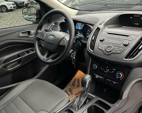 Серый Форд Эскейп, объемом двигателя 2.5 л и пробегом 171 тыс. км за 11950 $, фото 9 на Automoto.ua