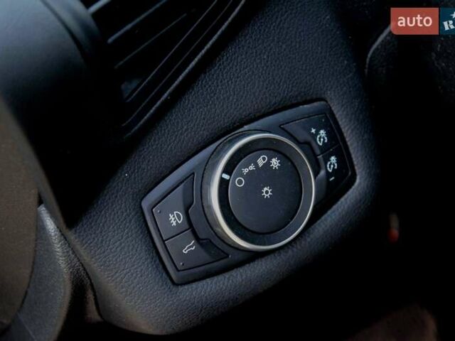 Сірий Форд Ескейп, об'ємом двигуна 2 л та пробігом 137 тис. км за 12900 $, фото 21 на Automoto.ua