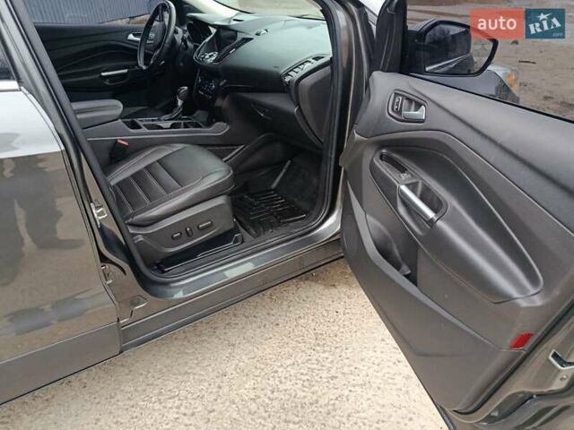 Сірий Форд Ескейп, об'ємом двигуна 1.5 л та пробігом 137 тис. км за 13000 $, фото 6 на Automoto.ua