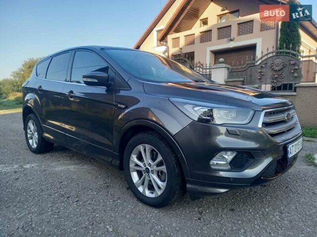 Сірий Форд Ескейп, об'ємом двигуна 2 л та пробігом 135 тис. км за 11300 $, фото 8 на Automoto.ua