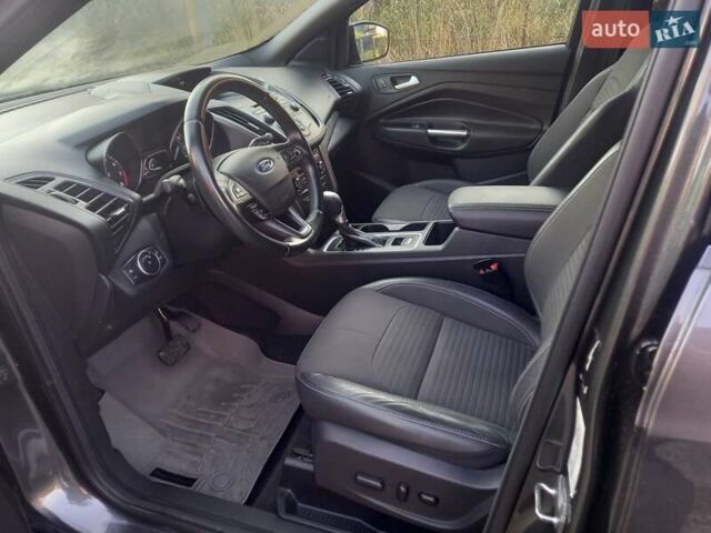 Сірий Форд Ескейп, об'ємом двигуна 2 л та пробігом 135 тис. км за 11300 $, фото 16 на Automoto.ua