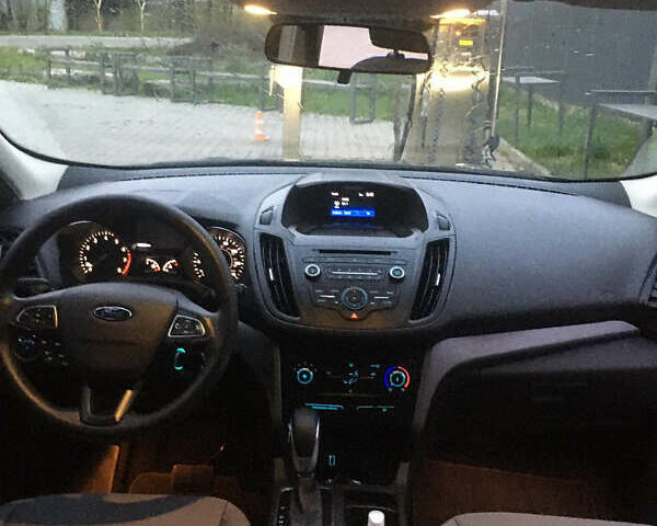 Сірий Форд Ескейп, об'ємом двигуна 2.49 л та пробігом 113 тис. км за 12500 $, фото 2 на Automoto.ua