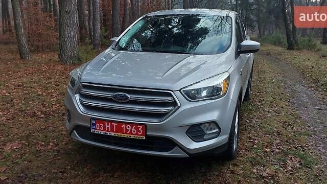 Серый Форд Эскейп, объемом двигателя 1.5 л и пробегом 188 тыс. км за 10700 $, фото 3 на Automoto.ua