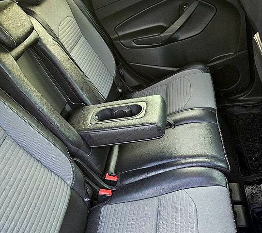 Серый Форд Эскейп, объемом двигателя 1.5 л и пробегом 115 тыс. км за 13500 $, фото 6 на Automoto.ua