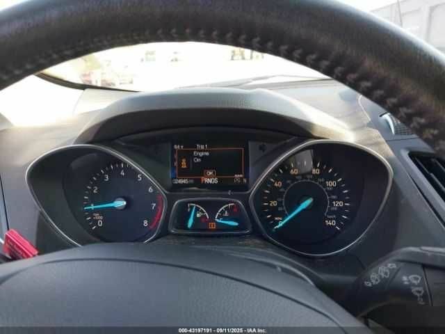 Серый Форд Эскейп, объемом двигателя 1.5 л и пробегом 39 тыс. км за 1200 $, фото 6 на Automoto.ua