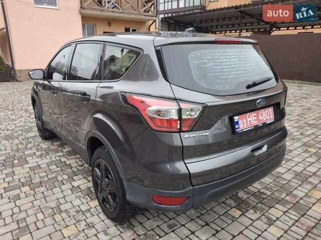 Серый Форд Эскейп, объемом двигателя 2.5 л и пробегом 237 тыс. км за 12700 $, фото 11 на Automoto.ua
