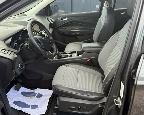 Серый Форд Эскейп, объемом двигателя 1.5 л и пробегом 179 тыс. км за 11300 $, фото 28 на Automoto.ua