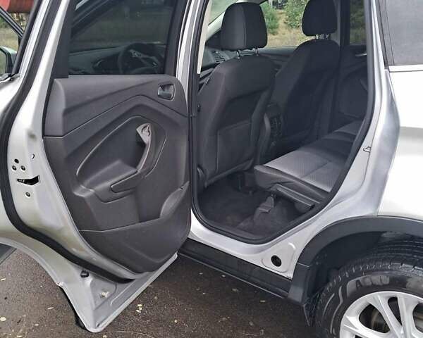 Серый Форд Эскейп, объемом двигателя 1.5 л и пробегом 130 тыс. км за 12500 $, фото 29 на Automoto.ua