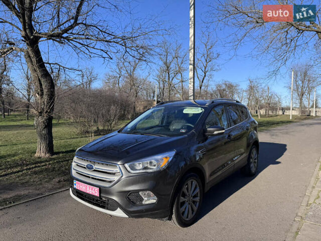 Серый Форд Эскейп, объемом двигателя 2 л и пробегом 249 тыс. км за 13500 $, фото 6 на Automoto.ua