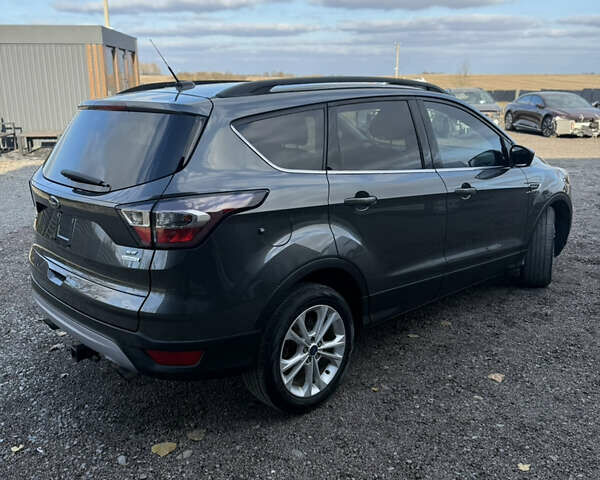 Серый Форд Эскейп, объемом двигателя 1.5 л и пробегом 179 тыс. км за 11300 $, фото 7 на Automoto.ua