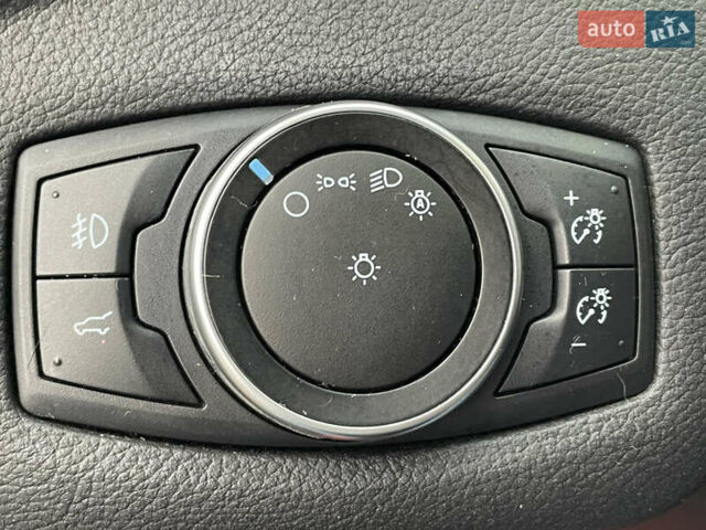 Серый Форд Эскейп, объемом двигателя 1.5 л и пробегом 235 тыс. км за 9550 $, фото 21 на Automoto.ua