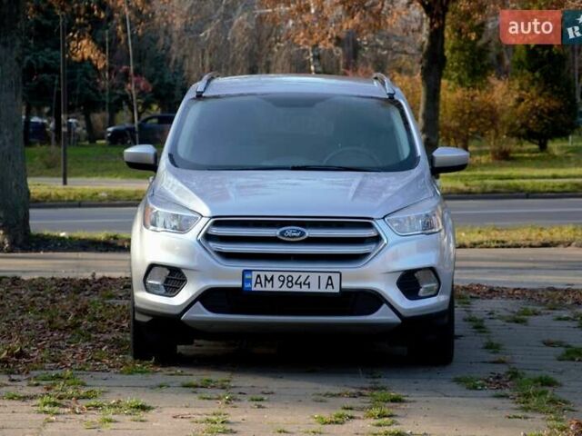 Сірий Форд Ескейп, об'ємом двигуна 2 л та пробігом 137 тис. км за 12900 $, фото 4 на Automoto.ua
