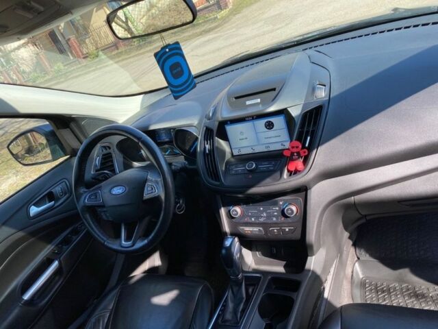 Серый Форд Эскейп, объемом двигателя 1.5 л и пробегом 155 тыс. км за 13200 $, фото 11 на Automoto.ua