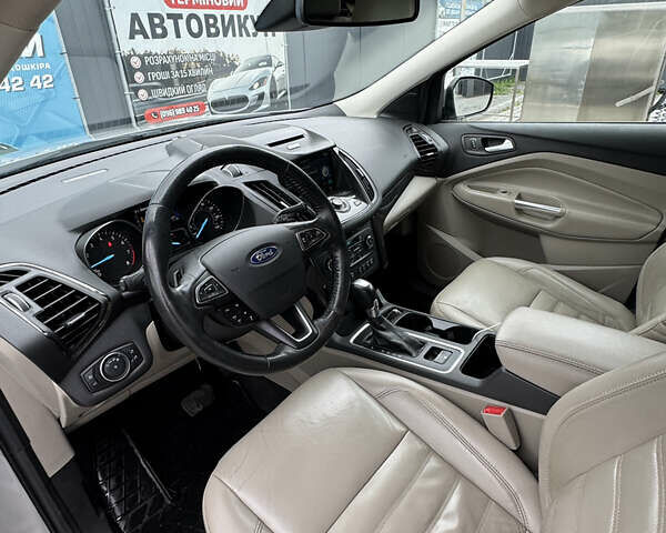 Сірий Форд Ескейп, об'ємом двигуна 1.5 л та пробігом 163 тис. км за 13000 $, фото 15 на Automoto.ua