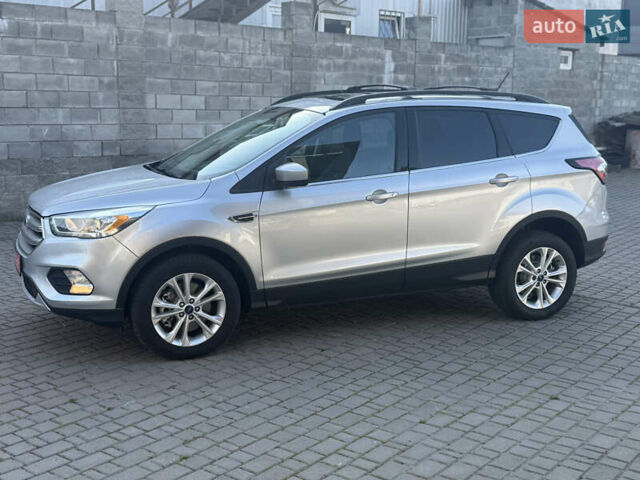 Серый Форд Эскейп, объемом двигателя 1.5 л и пробегом 203 тыс. км за 11500 $, фото 6 на Automoto.ua