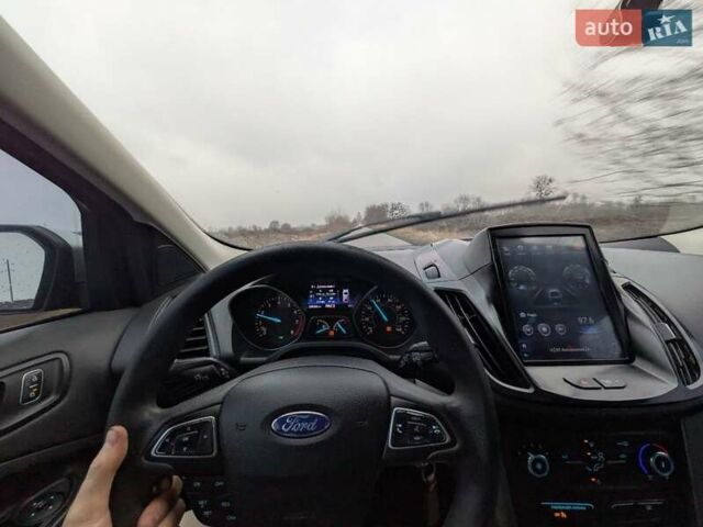 Серый Форд Эскейп, объемом двигателя 2.5 л и пробегом 247 тыс. км за 10300 $, фото 9 на Automoto.ua