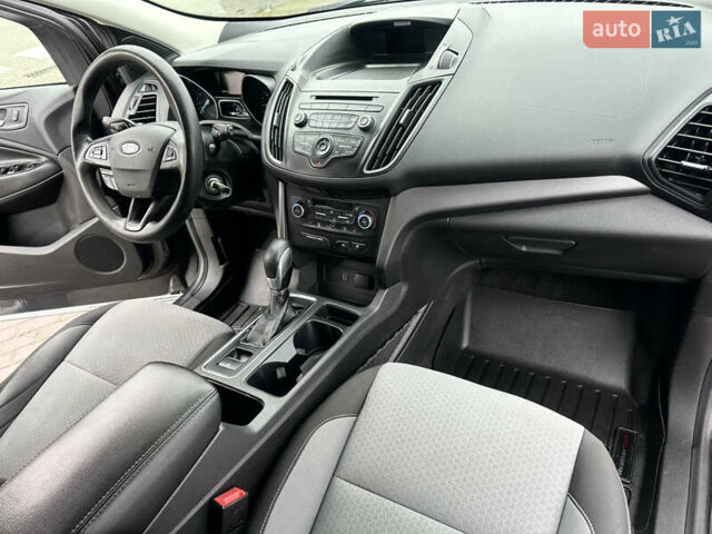 Серый Форд Эскейп, объемом двигателя 1.5 л и пробегом 169 тыс. км за 8999 $, фото 18 на Automoto.ua