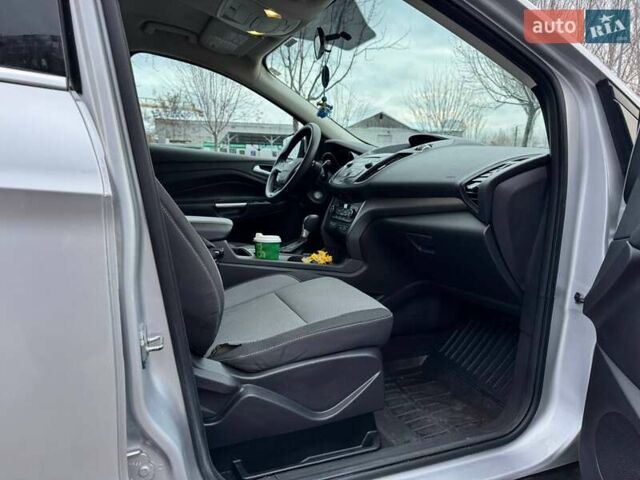 Серый Форд Эскейп, объемом двигателя 1.5 л и пробегом 172 тыс. км за 13900 $, фото 11 на Automoto.ua