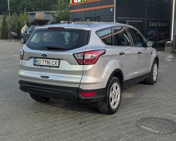 Серый Форд Эскейп, объемом двигателя 2.49 л и пробегом 106 тыс. км за 13950 $, фото 2 на Automoto.ua