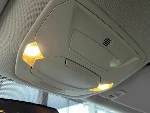 Серый Форд Эскейп, объемом двигателя 1.5 л и пробегом 130 тыс. км за 12650 $, фото 18 на Automoto.ua