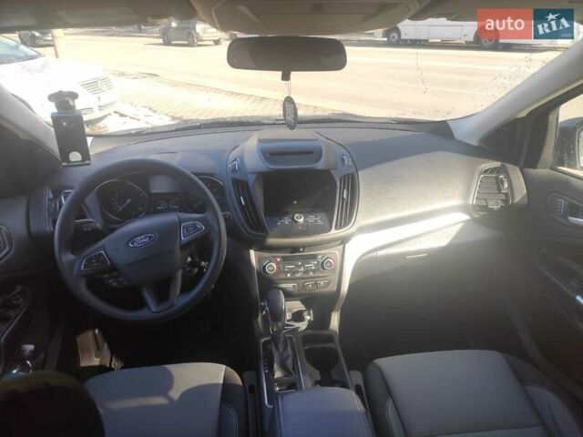 Серый Форд Эскейп, объемом двигателя 1.5 л и пробегом 190 тыс. км за 12500 $, фото 4 на Automoto.ua