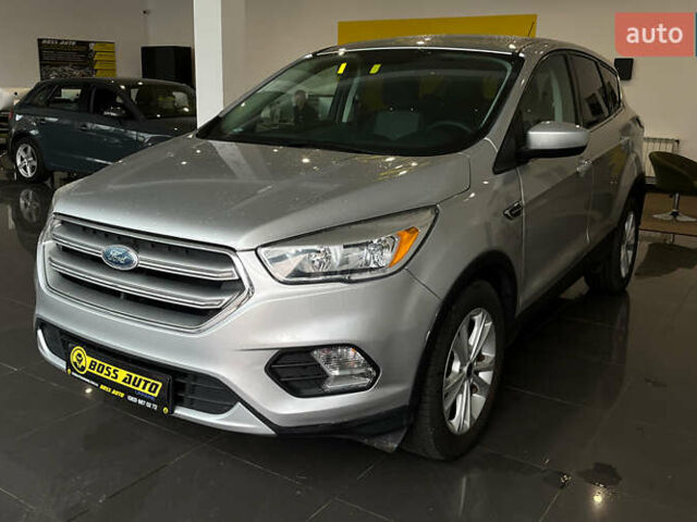 Серый Форд Эскейп, объемом двигателя 1.5 л и пробегом 130 тыс. км за 12650 $, фото 2 на Automoto.ua