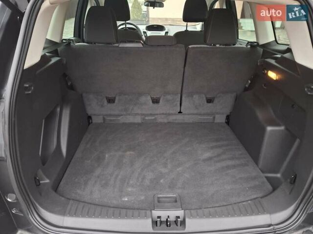 Серый Форд Эскейп, объемом двигателя 2.5 л и пробегом 237 тыс. км за 12700 $, фото 30 на Automoto.ua