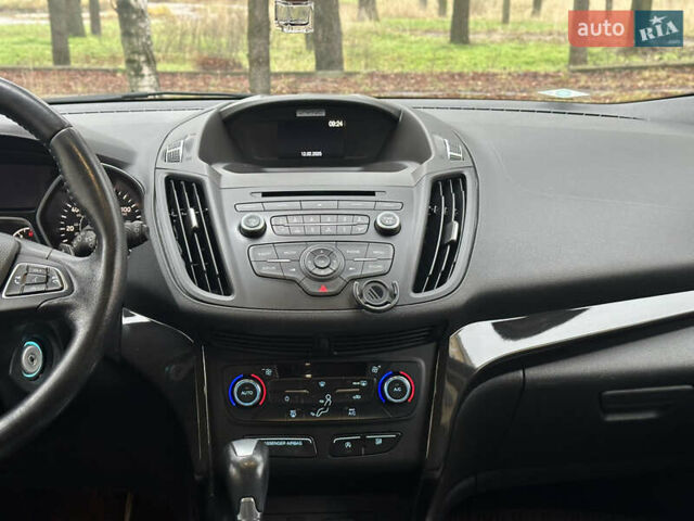 Серый Форд Эскейп, объемом двигателя 1.5 л и пробегом 102 тыс. км за 11500 $, фото 30 на Automoto.ua