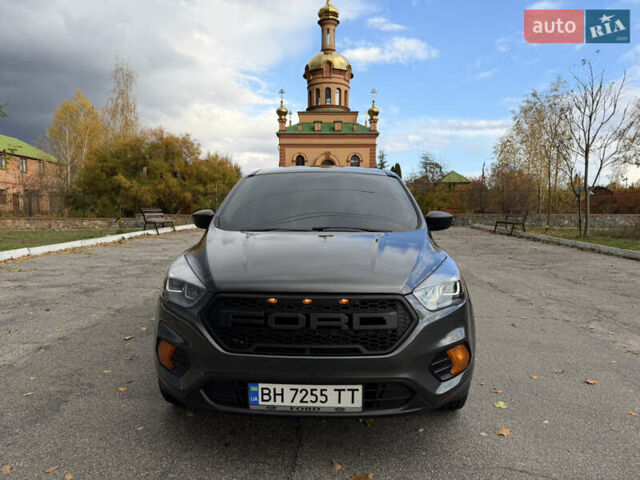 Форд Эскейп 2017 в Кропивницком (Кировограде) на Automoto.ua Серый Форд Эскейп, объемом двигателя 2.5 л и пробегом 98 тыс. км за 13900 $, фото 9 на Automoto.ua