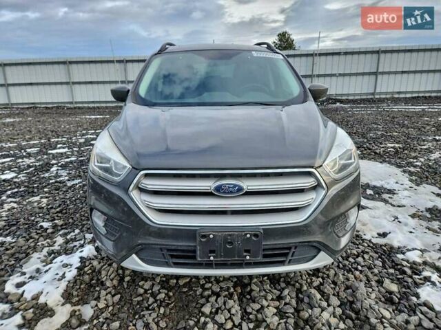 Серый Форд Эскейп, объемом двигателя 1.5 л и пробегом 127 тыс. км за 2000 $, фото 4 на Automoto.ua